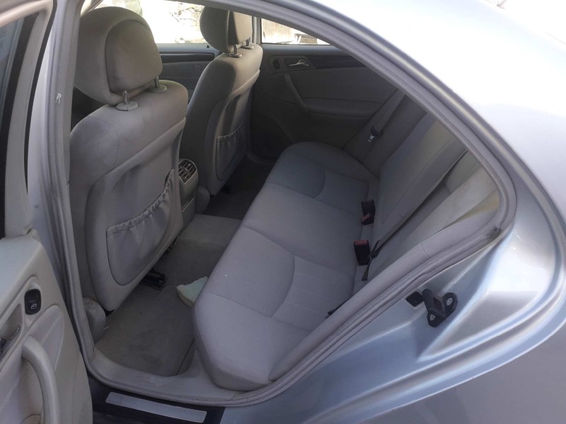 mercedes-benz clase c (w203) berlina del año 2005