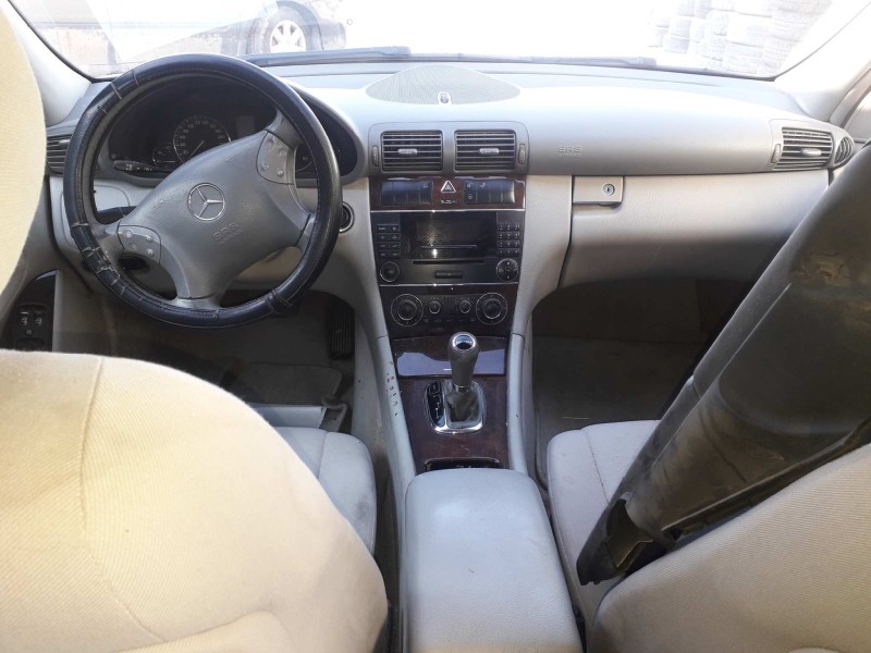 mercedes-benz clase c (w203) berlina del año 2005