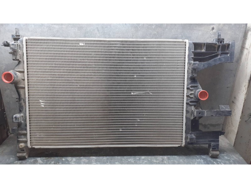 Recambio de radiador agua para opel astra j sports tourer sport referencia OEM IAM 13267655  