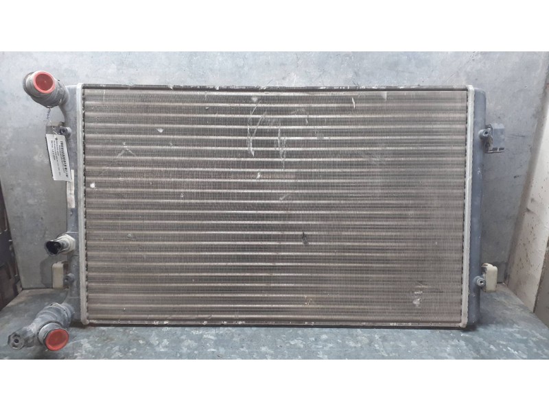 Recambio de radiador agua para volkswagen bora berlina (1j2) referencia OEM IAM 1J0121253N  