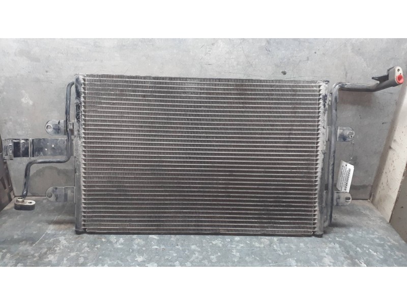 Recambio de condensador / radiador aire acondicionado para volkswagen bora berlina (1j2) referencia OEM IAM 1J0820411L  