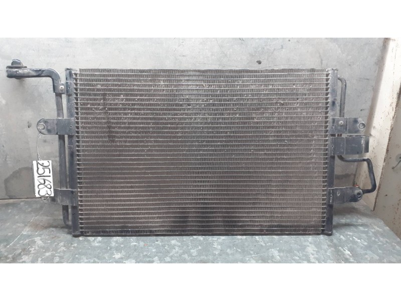 Recambio de condensador / radiador aire acondicionado para volkswagen bora berlina (1j2) referencia OEM IAM 1J0820411L  