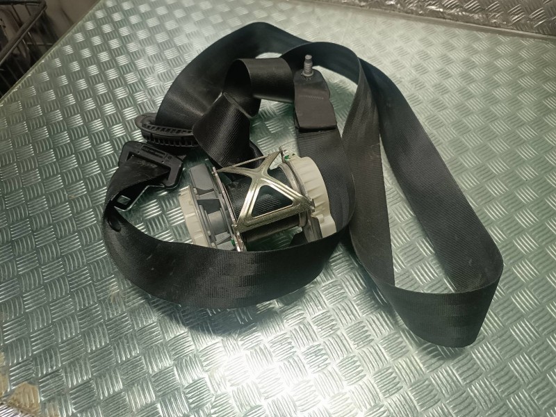 Recambio de cinturon seguridad delantero derecho para citroen c3 attraction referencia OEM IAM 34019804 34054704 