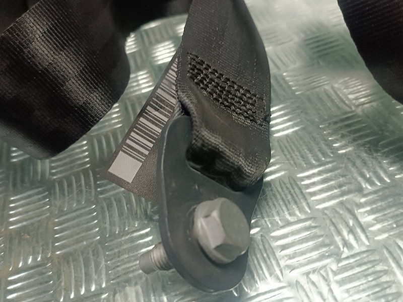 Recambio de cinturon seguridad delantero derecho para citroen c3 attraction referencia OEM IAM 34019804 34054704 