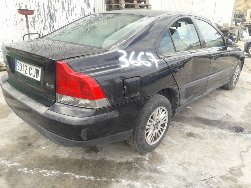 volvo s60 berlina del año 2003