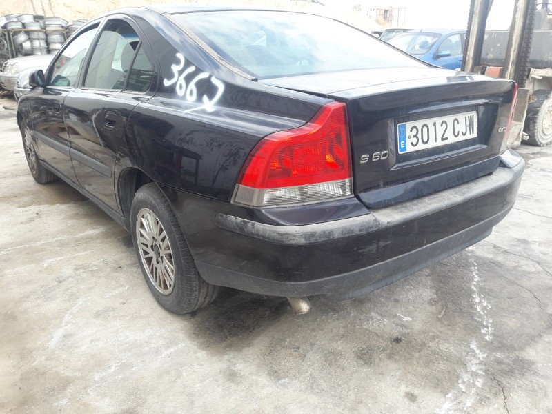 volvo s60 berlina del año 2003