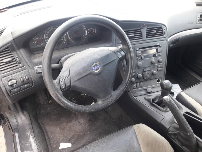 volvo s60 berlina del año 2003