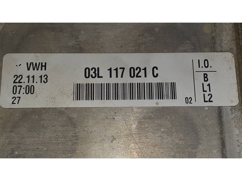 Recambio de enfriador aceite motor para audi a4 ber. (b8) basis referencia OEM IAM 03L117021C  