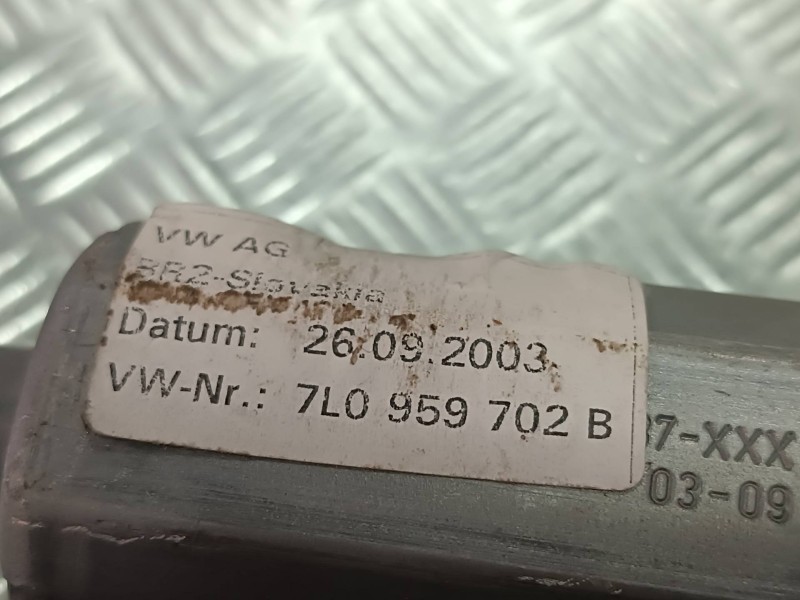 Recambio de motor elevalunas delantero derecho para volkswagen touareg (7la) referencia OEM IAM 3D1959792B 7L0959702 0130821765