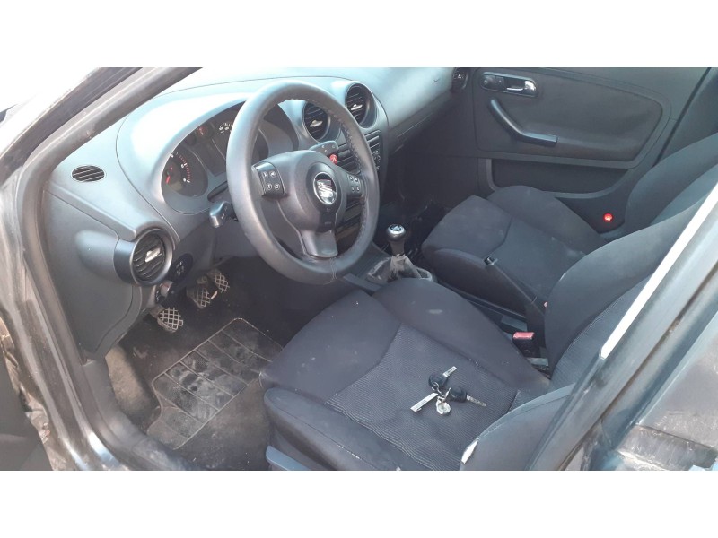 seat ibiza (6l1) del año 2005