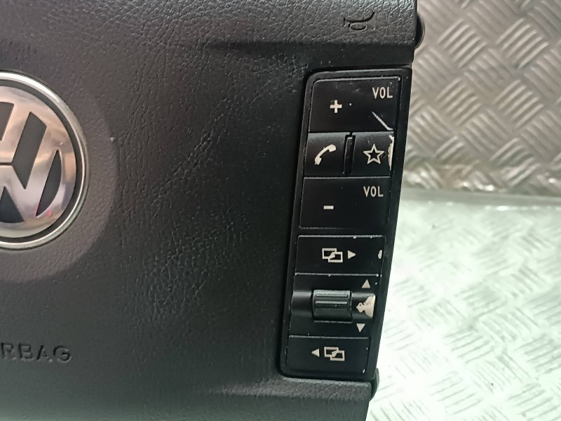 Recambio de airbag delantero izquierdo para volkswagen touareg (7la) referencia OEM IAM 7L6880201BT 7L6880201 61503075C