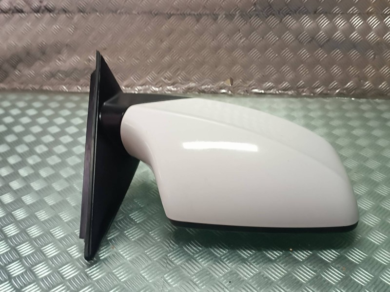 Recambio de retrovisor derecho para hyundai ix20 referencia OEM IAM 023372 CONECTOR ELECTRICO