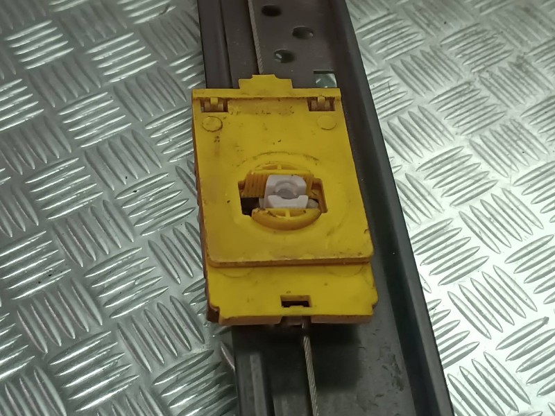 Recambio de elevalunas delantero derecho para volkswagen touareg (7la) referencia OEM IAM 7L0837462F  ELECTRICO