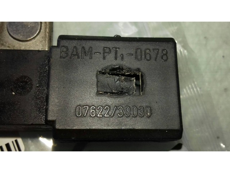 Recambio de modulo electronico para bmw serie 5 berlina (e60) 520i referencia OEM IAM 0762239030 001854895 BORNE POSITIVO