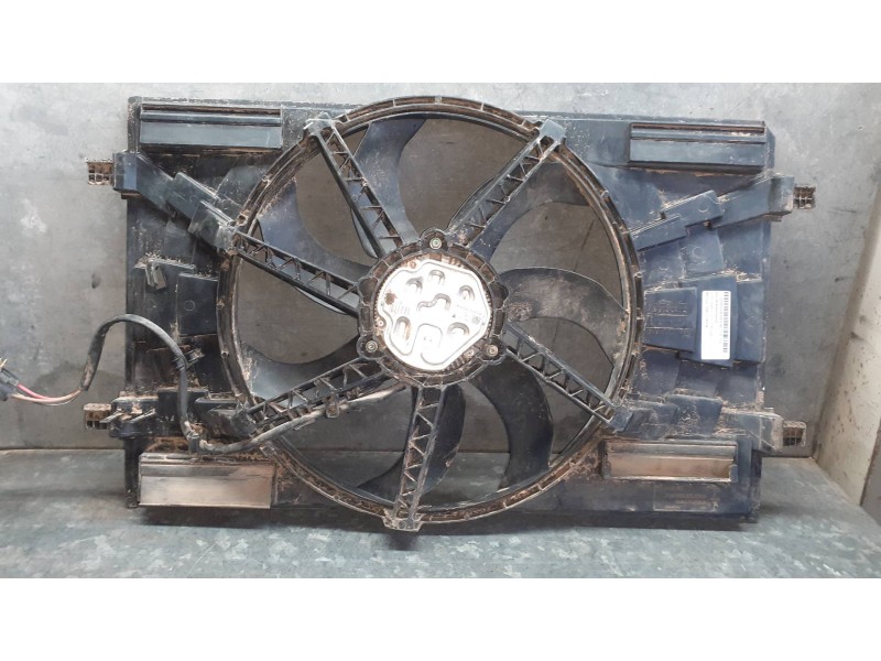 Recambio de electroventilador para volkswagen golf vii sportsvan referencia OEM IAM 5Q0121203CN 23154250 