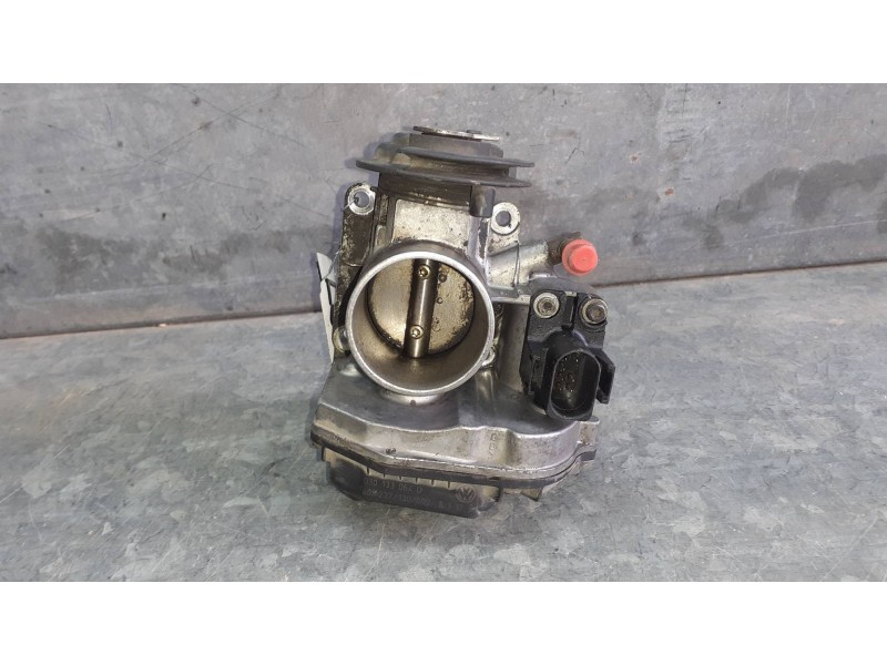 Recambio de caja mariposa para seat ibiza (6k) referencia OEM IAM 030133064D 408237130002 