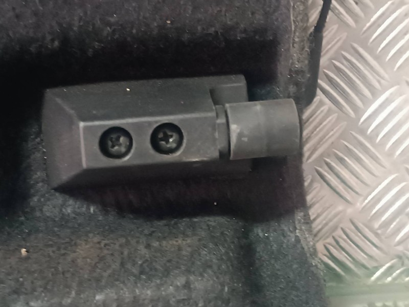 Recambio de bandeja trasera para seat ibiza (6l1) referencia OEM IAM   