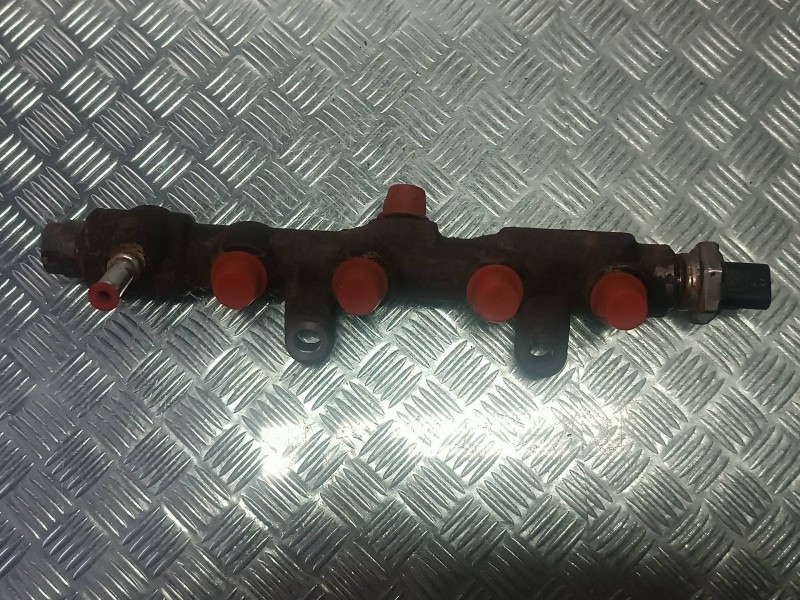 Recambio de rampa inyectora para peugeot 208 (p2) referencia OEM IAM 9821399680 3 PINES FOMOCO