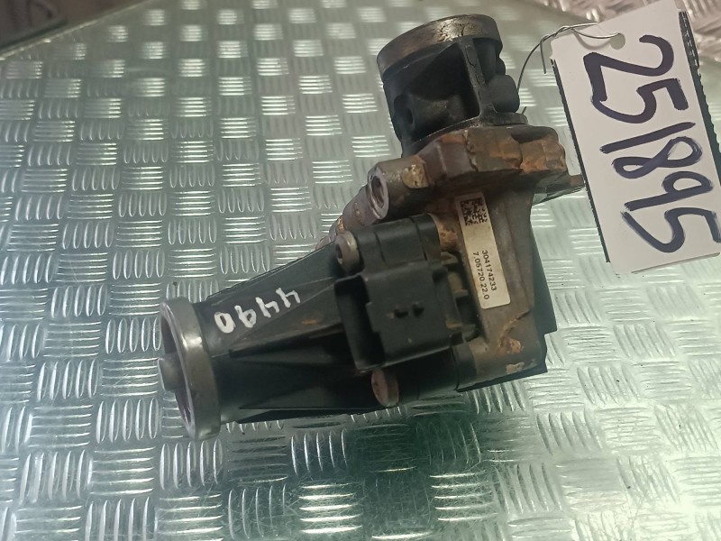 Recambio de valvula egr para ford focus referencia OEM IAM 50563917  5 PINES