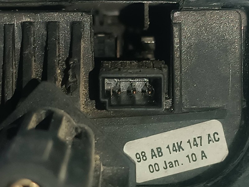 Recambio de mando volumen para ford focus berlina (cak) ambiente referencia OEM IAM 98AB14K147AC  3 PINES