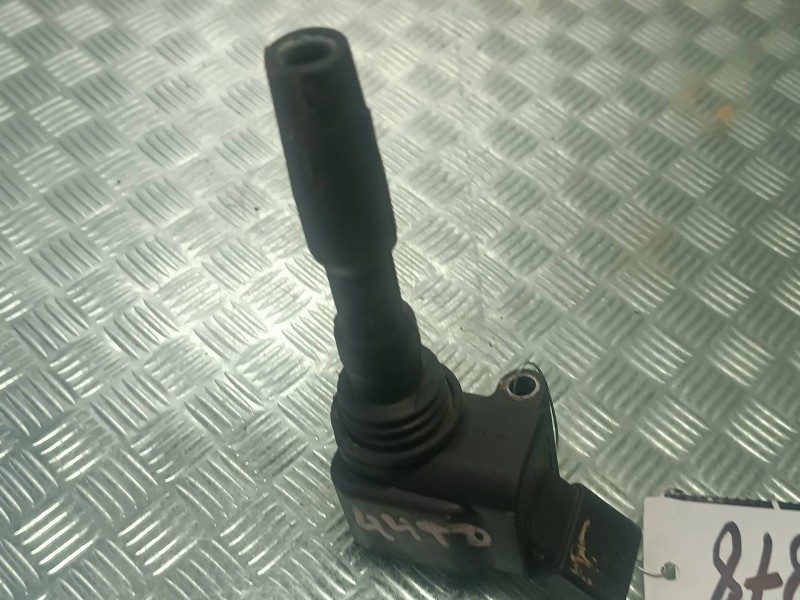 Recambio de bobina encendido para volkswagen golf vii sportsvan referencia OEM IAM 04E905110E  04E905199A