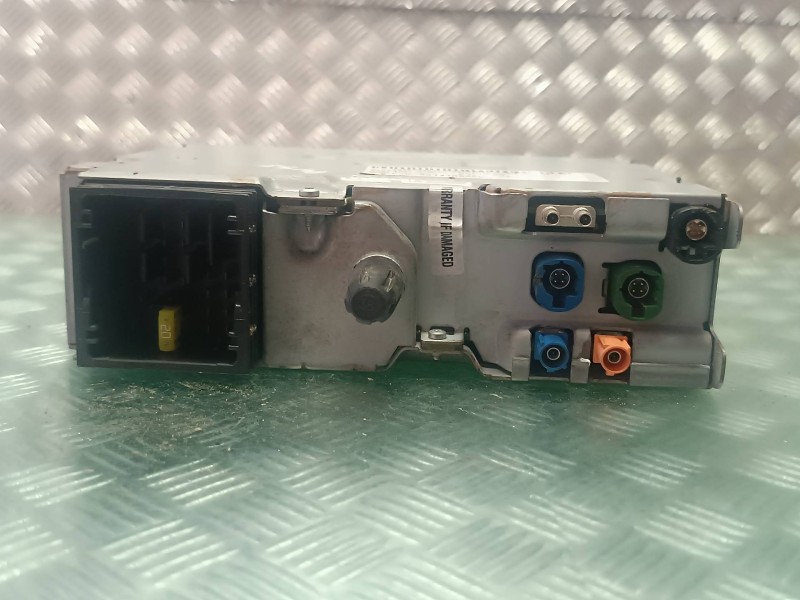 Recambio de sistema audio / radio cd para opel mokka referencia OEM IAM 9844106380  CONTINENTAL