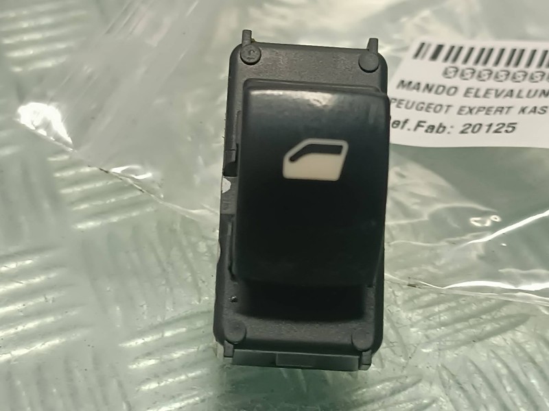 Recambio de mando elevalunas trasero derecho para peugeot expert kasten referencia OEM IAM 20125  