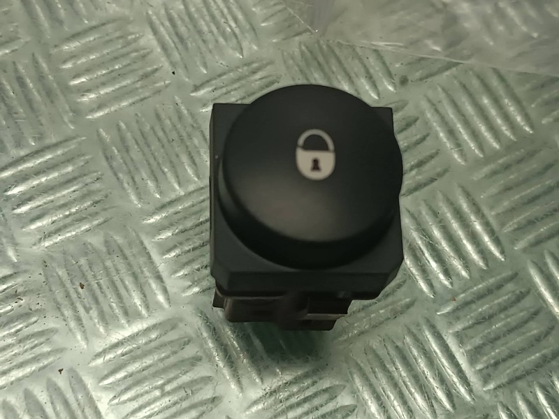 Recambio de mando bloqueo puertas para citroen xsara picasso 1.6 hdi 90 lx plus referencia OEM IAM   