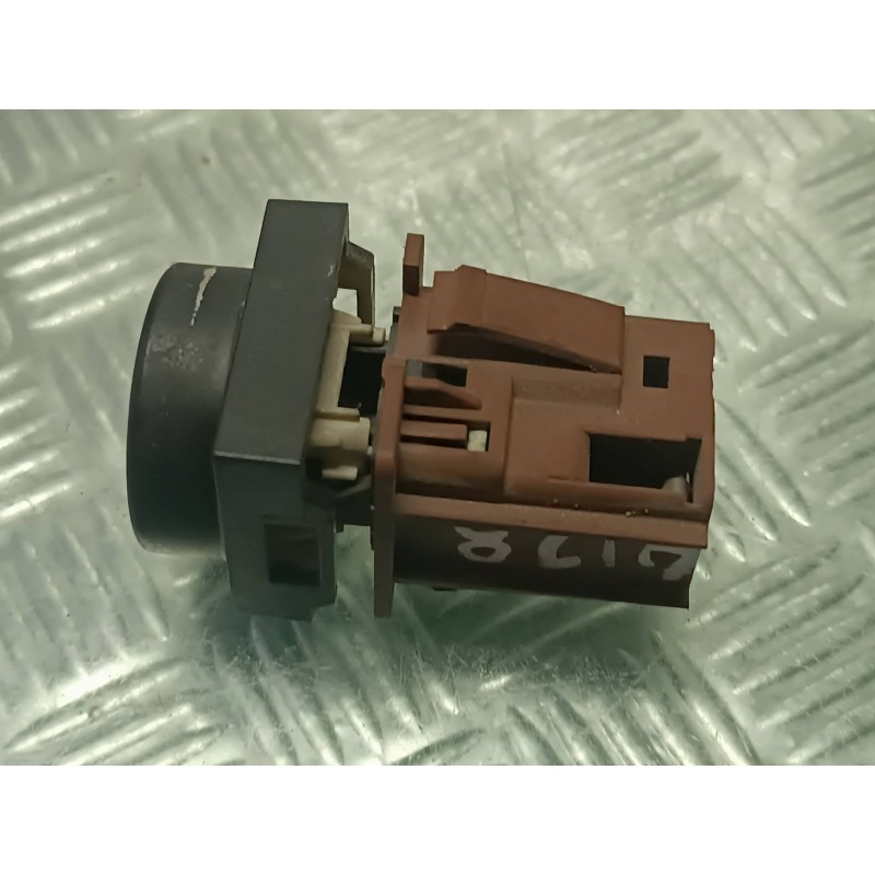 Recambio de mando bloqueo puertas para citroen xsara picasso 1.6 hdi 90 lx plus referencia OEM IAM   