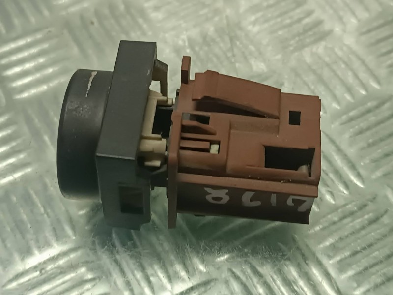 Recambio de mando bloqueo puertas para citroen xsara picasso 1.6 hdi 90 lx plus referencia OEM IAM   