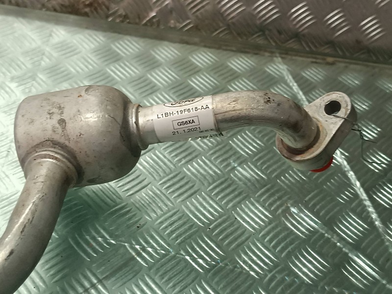Recambio de tubo aire acondicionado para ford puma referencia OEM IAM L1BH19F618AA  