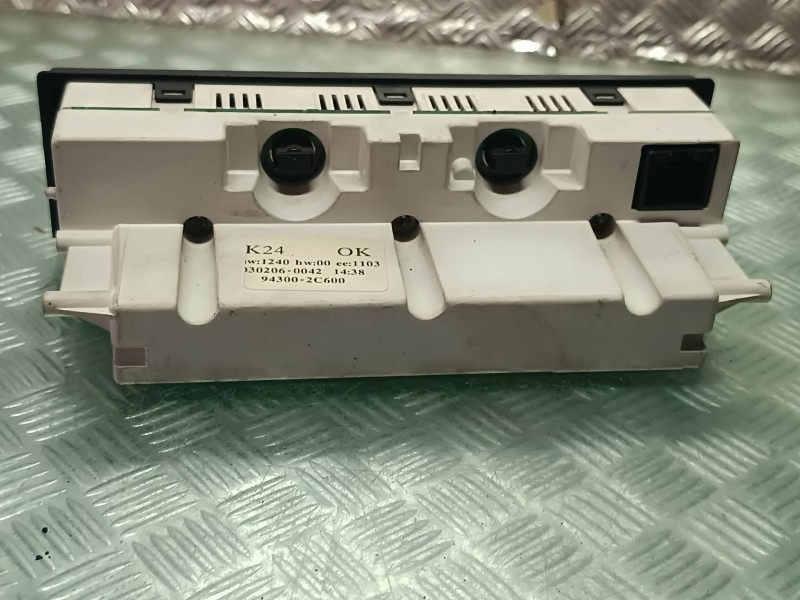 Recambio de cuadro instrumentos para hyundai coupe (gk) referencia OEM IAM 943002C600 K24 0302060051