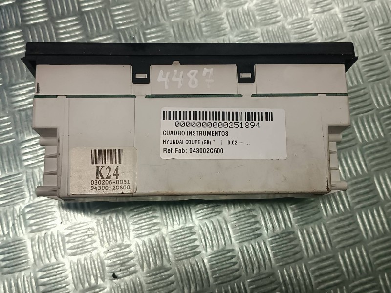 Recambio de cuadro instrumentos para hyundai coupe (gk) referencia OEM IAM 943002C600 K24 0302060051