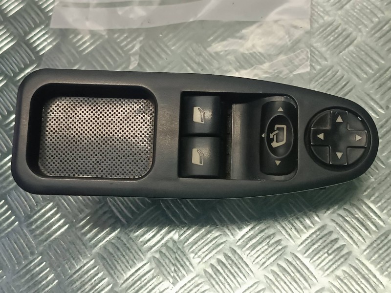 Recambio de mando elevalunas delantero izquierdo para peugeot expert kasten referencia OEM IAM   