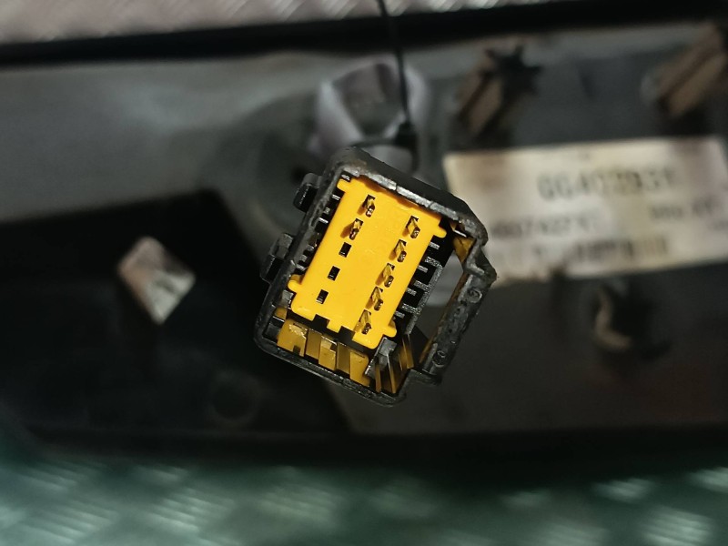 Recambio de retrovisor derecho para peugeot expert kasten referencia OEM IAM 14007427XT 00402931 ELECTRICO