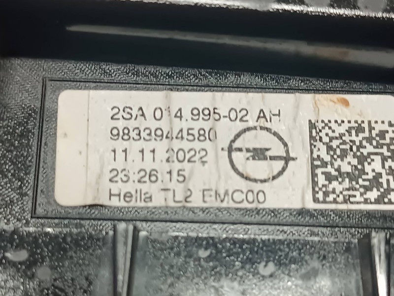 Recambio de piloto trasero derecho interior para opel mokka referencia OEM IAM 9833944580  