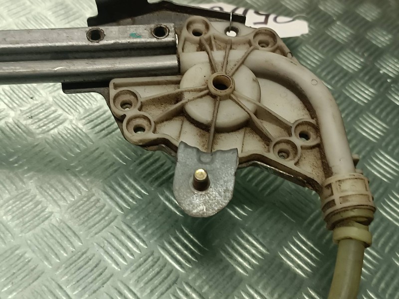 Recambio de elevalunas trasero derecho para renault laguna ii (bg0) authentique referencia OEM IAM 8200000557  ELECTRICO