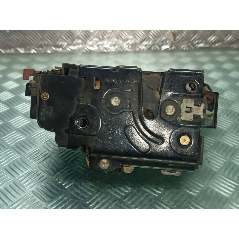 Recambio de cerradura puerta delantera izquierda para volkswagen touareg (7la) referencia OEM IAM 3D1837015A CONECTOR 9 PINES EL