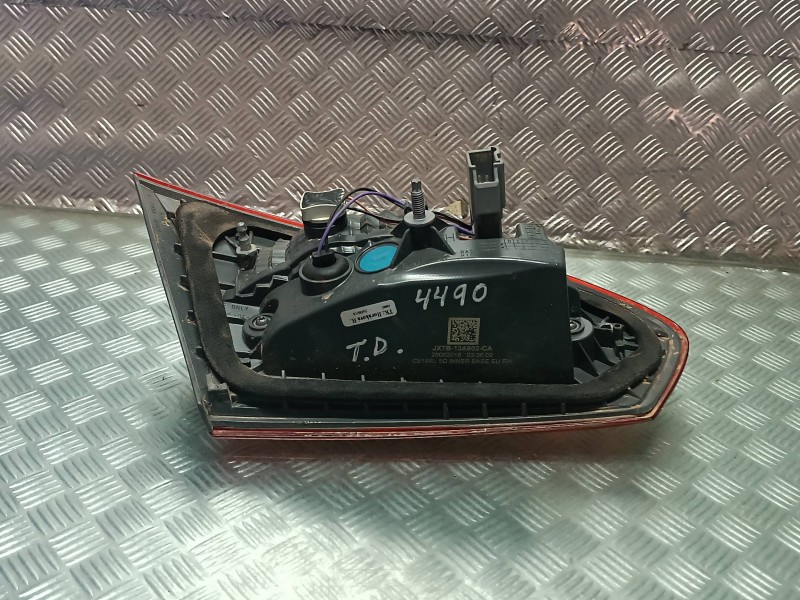 Recambio de piloto trasero derecho interior para ford focus referencia OEM IAM JX7B13A602CA  3 PINES