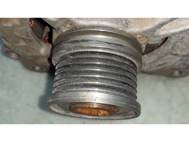 Recambio de alternador para audi a4 ber. (b8) basis referencia OEM IAM 04L903017E BOSCH 150A