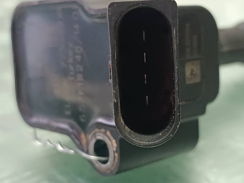 Recambio de bobina encendido para volkswagen golf vii sportsvan referencia OEM IAM 04E905110E 04E905199A 4 PINES