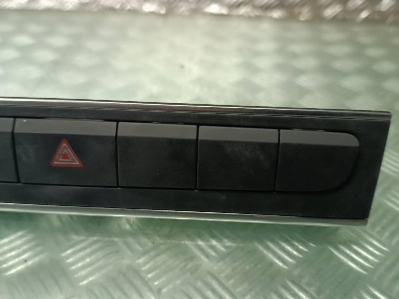Recambio de mando multifuncion para audi a3 (8p) referencia OEM IAM   