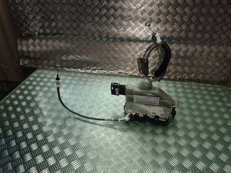 Recambio de cerradura puerta trasera izquierda para opel mokka referencia OEM IAM 2462A2061N1 27487601863 