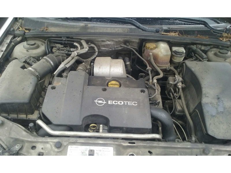 opel vectra c berlina del año 2003