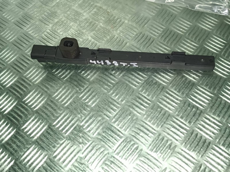 Recambio de antena para opel mokka referencia OEM IAM 9827157280  