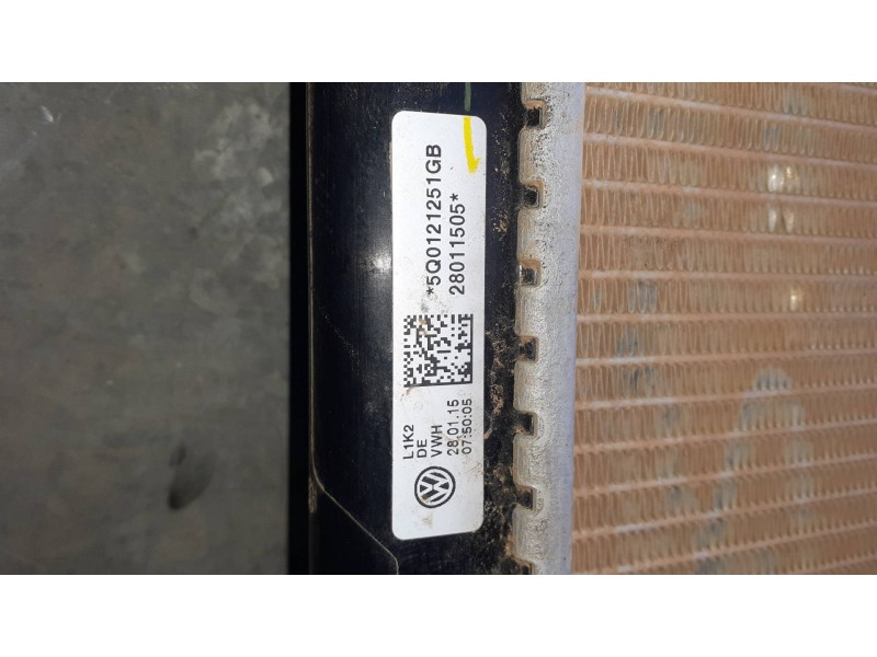 Recambio de radiador agua para volkswagen golf vii sportsvan referencia OEM IAM 5Q0121251GB 28011505 