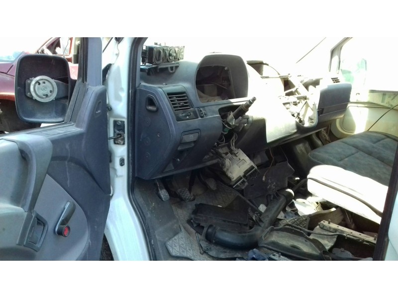 mercedes-benz vito (w638) caja cerrada del año 1999