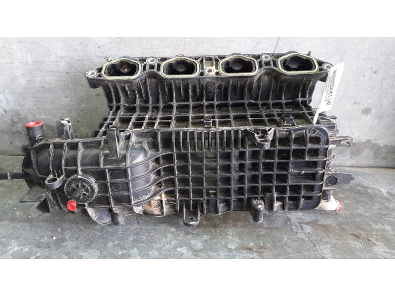 Recambio de colector admision para volkswagen golf vii sportsvan referencia OEM IAM 04E145749B  
