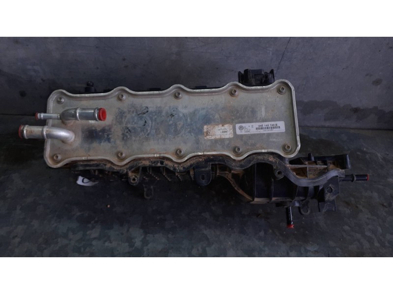 Recambio de colector admision para volkswagen golf vii sportsvan referencia OEM IAM 04E145749B  