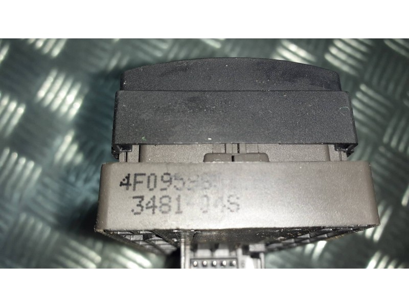 Recambio de mando elevalunas delantero izquierdo para audi a3 (8p) referencia OEM IAM 4F0959931H  10 PINES